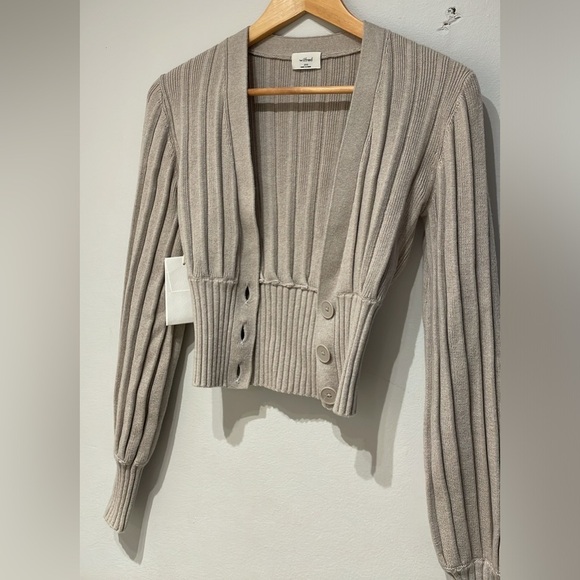 Aritzia Plunge Cardigan - Picture 3 of 7